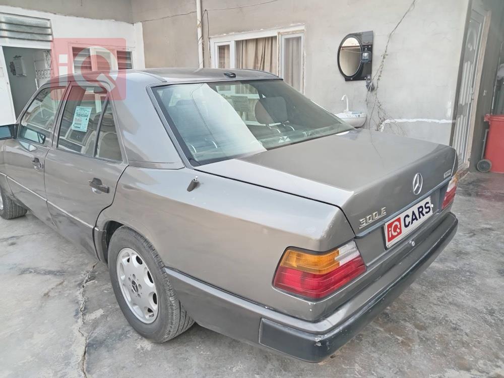 مرسيدس بنز E-Class